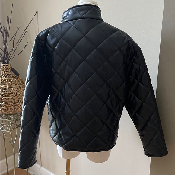 Z Supply quilted faux leather cropped jacket. Size M - Picture 4 of 10